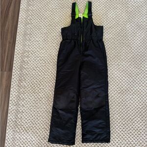 Kids size medium 8 snow bib